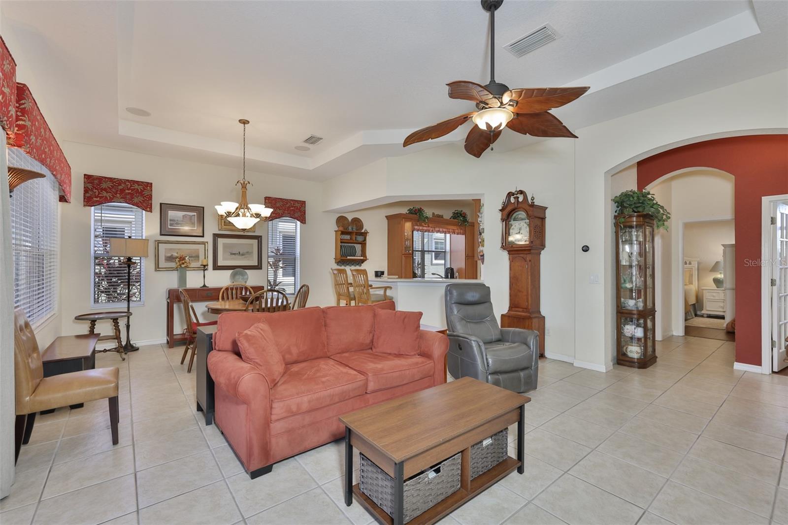 Notice the lovely tile floors, trey ceiling and speaker system in the ceiling.