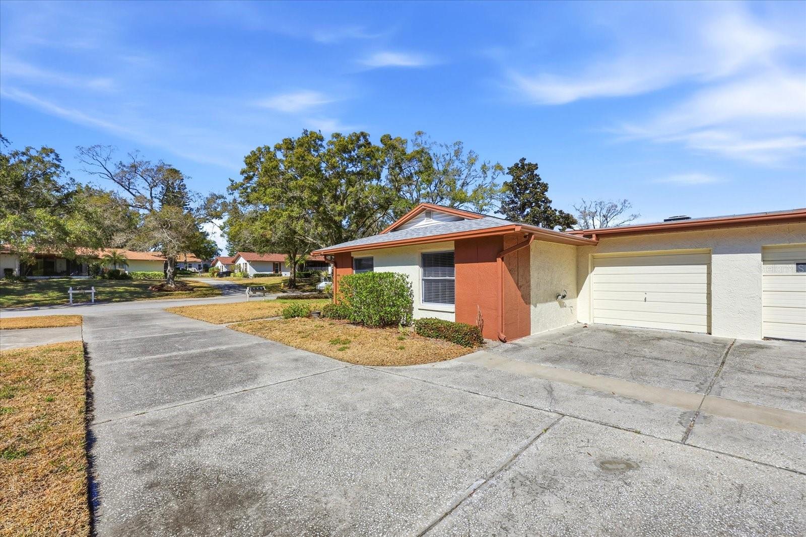 Side Load 1 Car Garage
