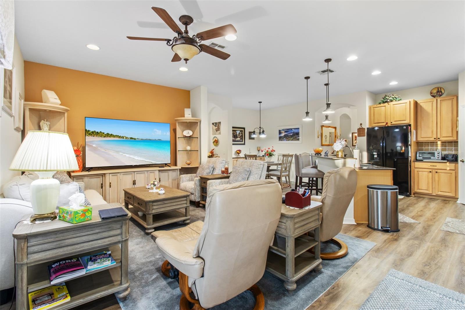 living room/kitchen view