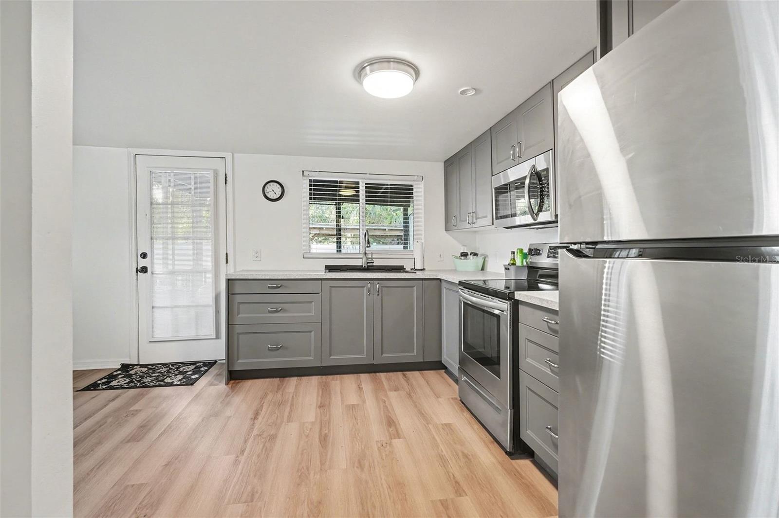 Kitchen - 6305 S Macdill Ave, Tampa, FL 33611