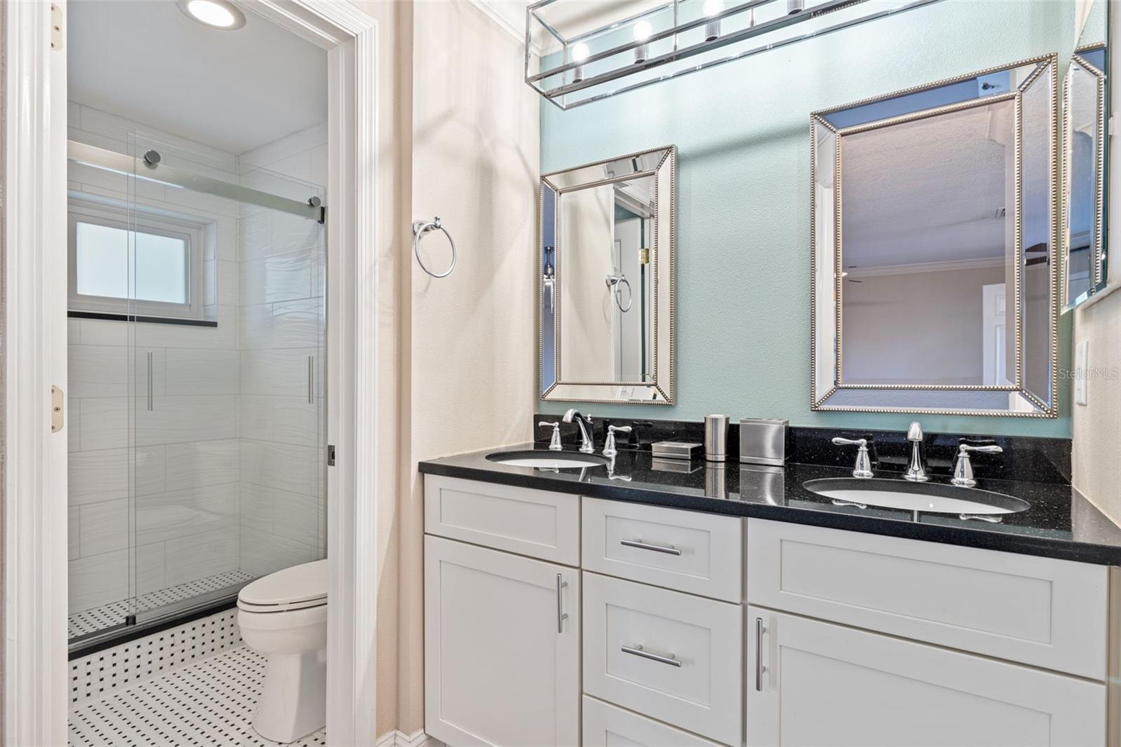 First Floor En-suite Bathroom