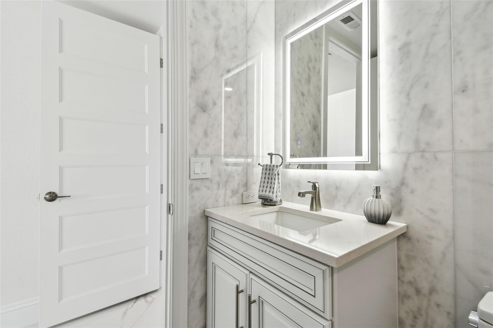 Ensuite bath of Bedroom 2