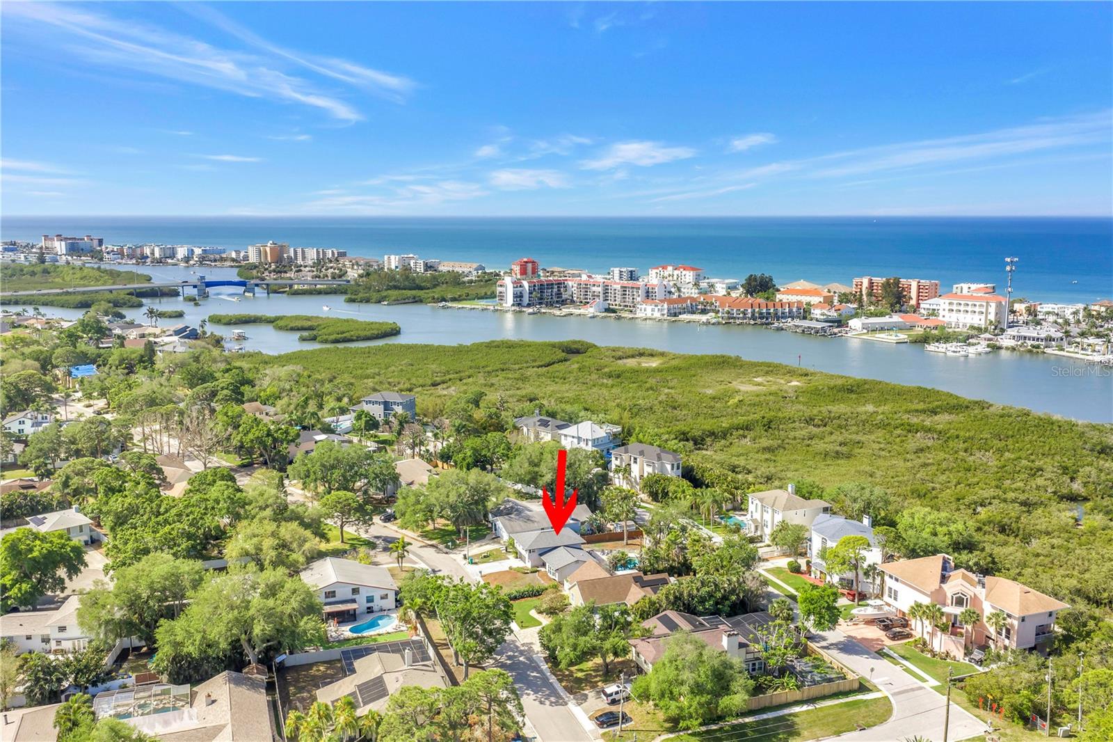 With a location that's truly breathtaking...a 5-minute drive to Indian Rocks Beach