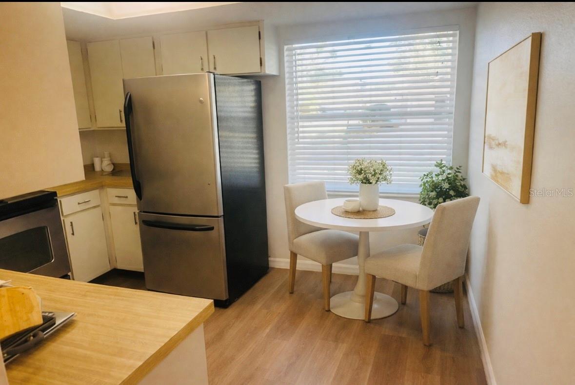 Eat-In Kitchen Nook