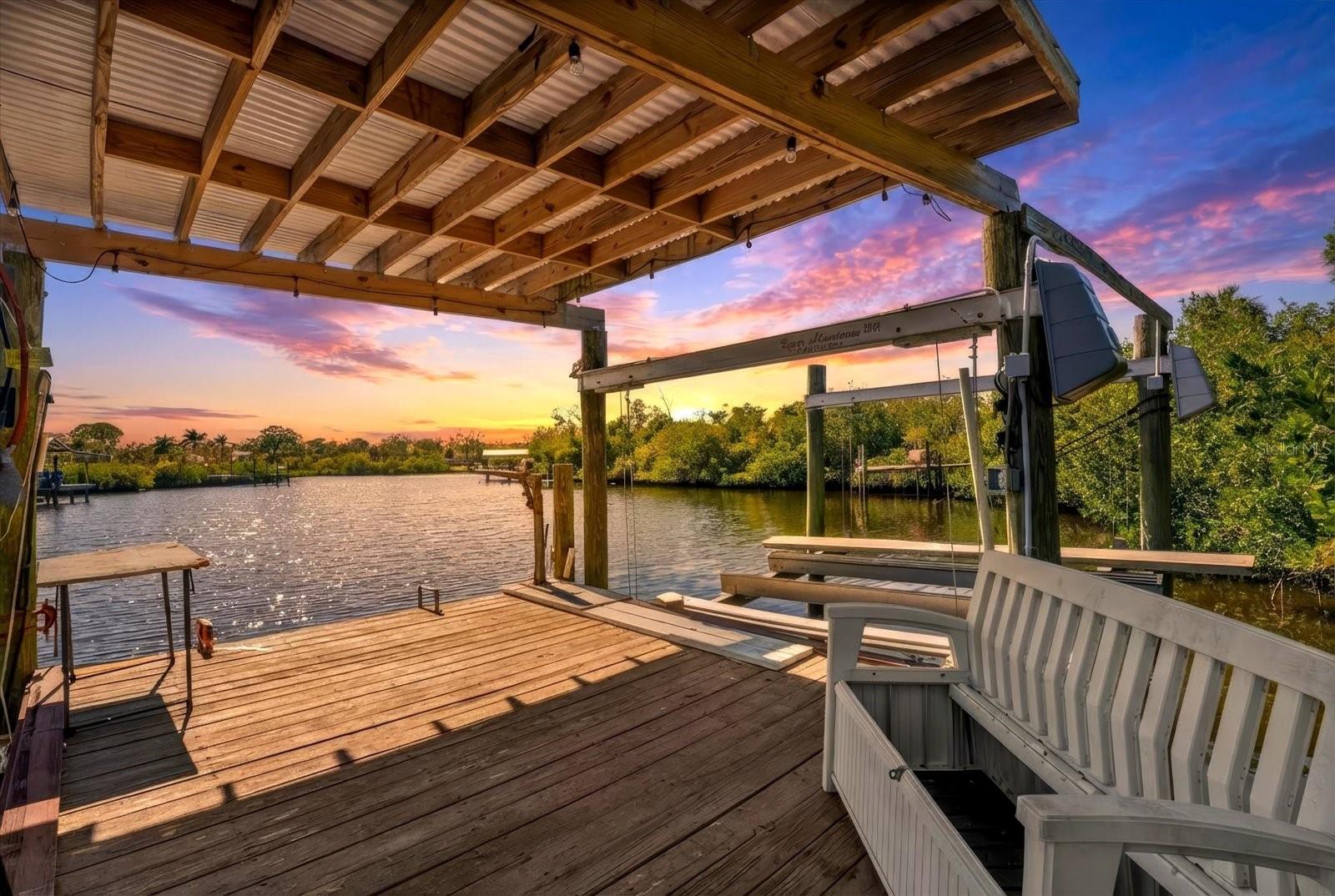 Welcome to 503 1st Ave NW with your PRIVATE Dock