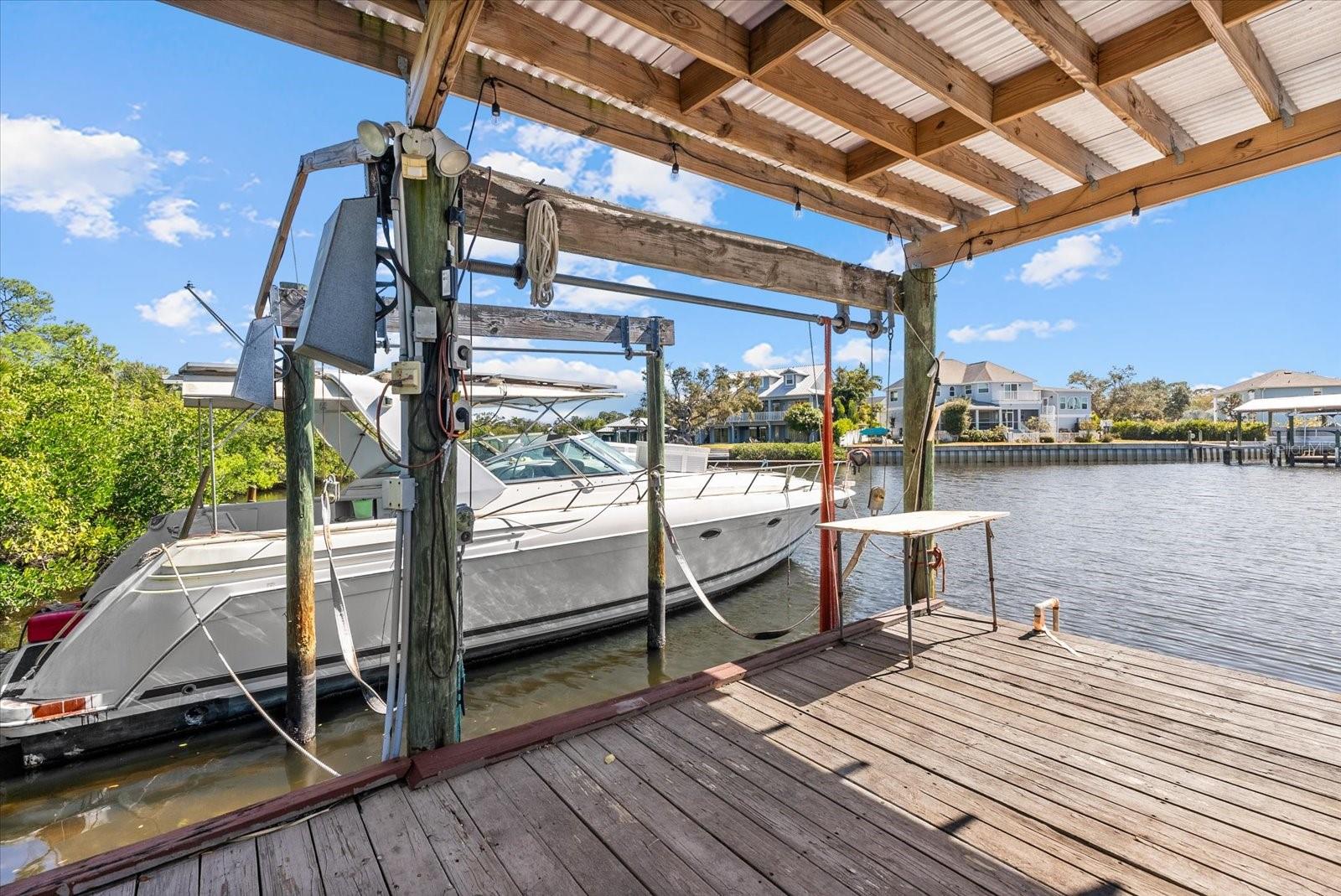 Private Dock with 2 lifts