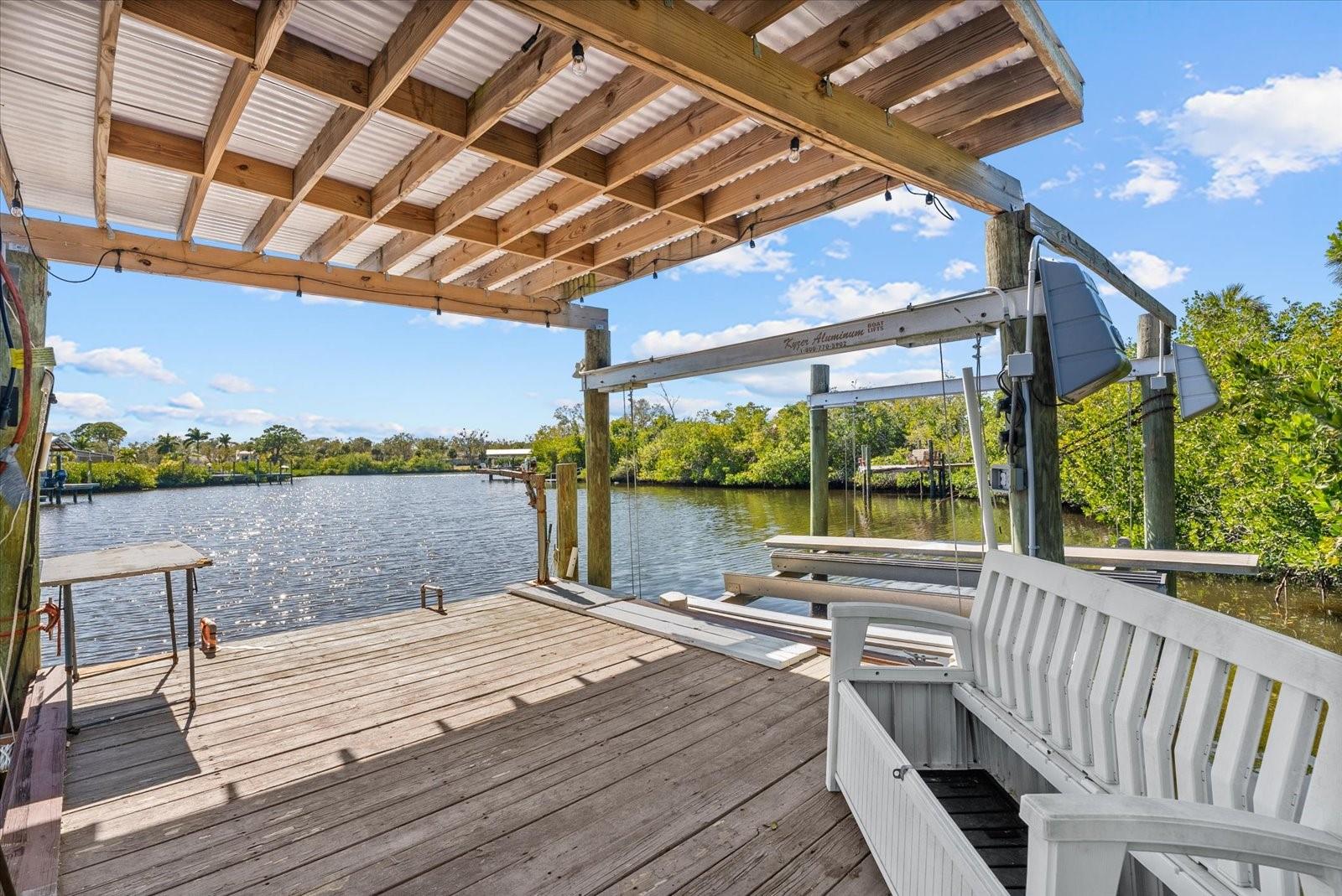 Private Dock with 2 lifts
