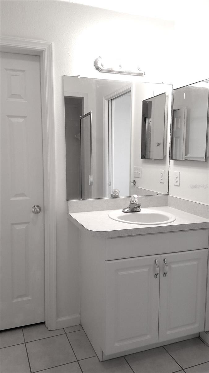 Master bedroom bathroom