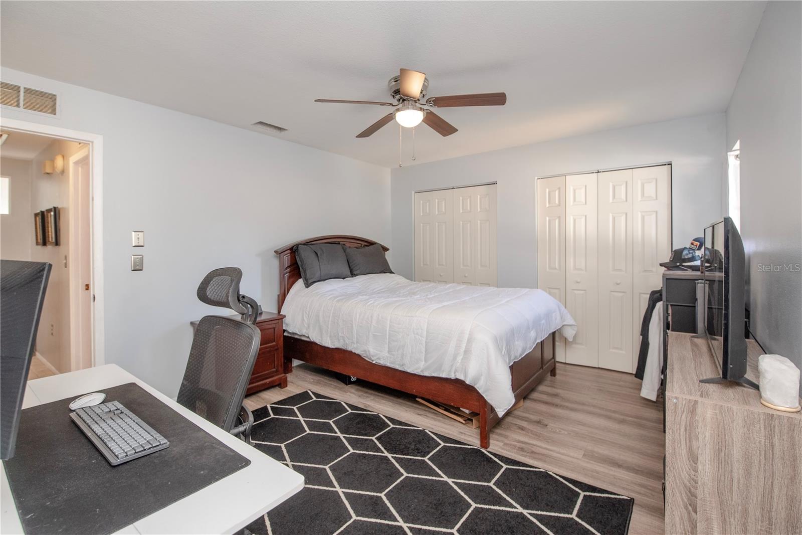 Second primary bedroom.