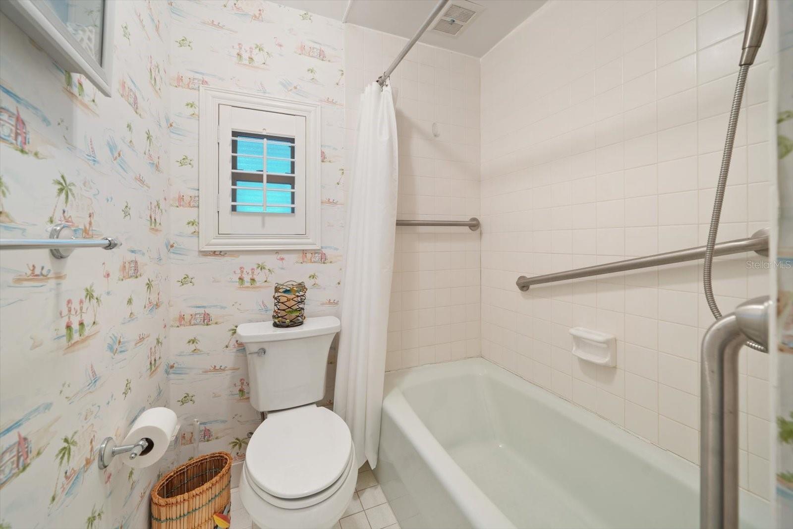 Second bedroom bath area.