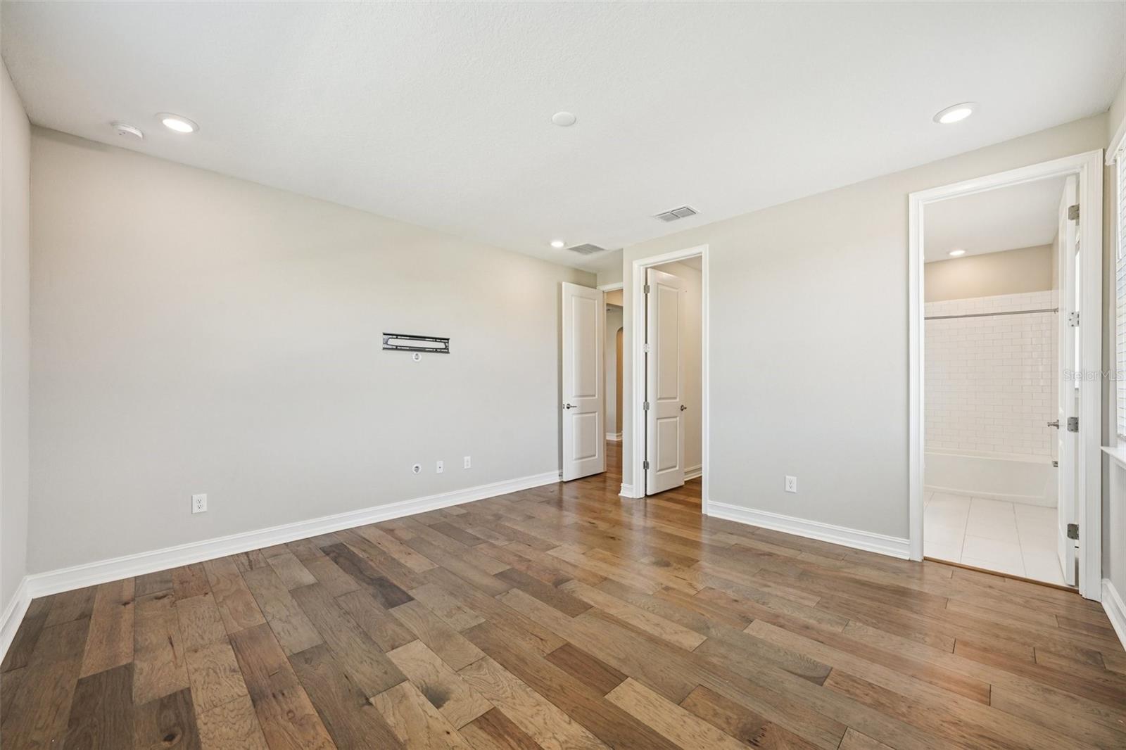 Bedroom 2 - With En Suite bathroom