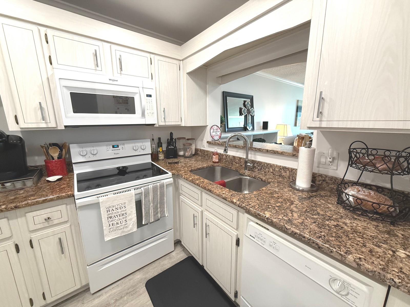 Kitchen with Granite