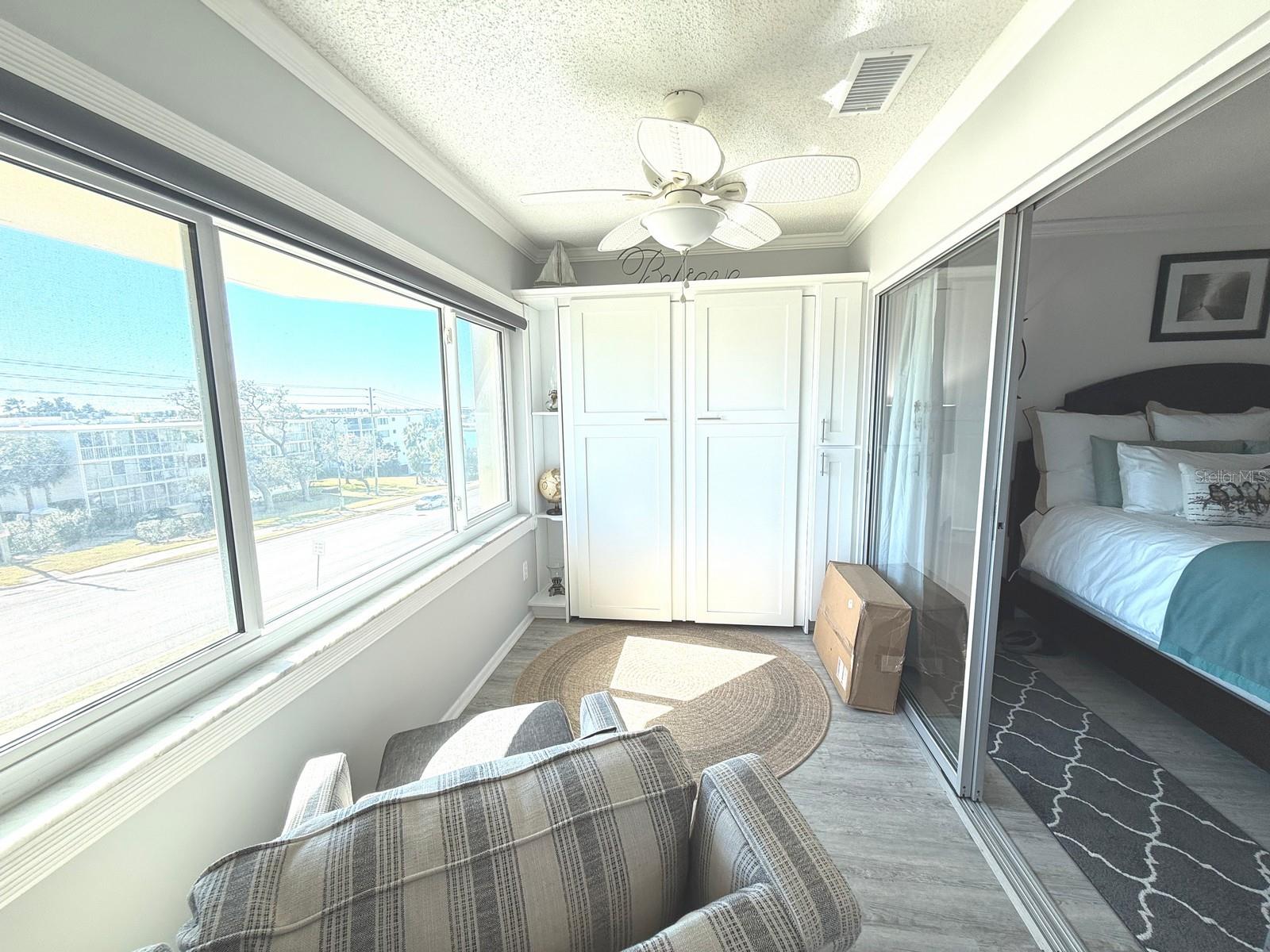 Bonus Room with Murphy Bed