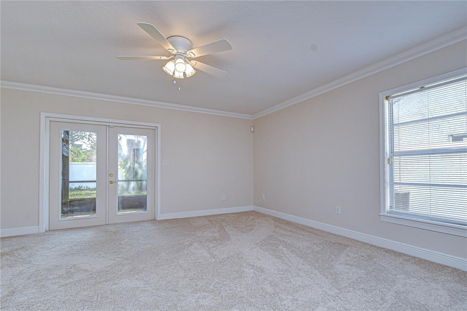 Main flr Primary Bed