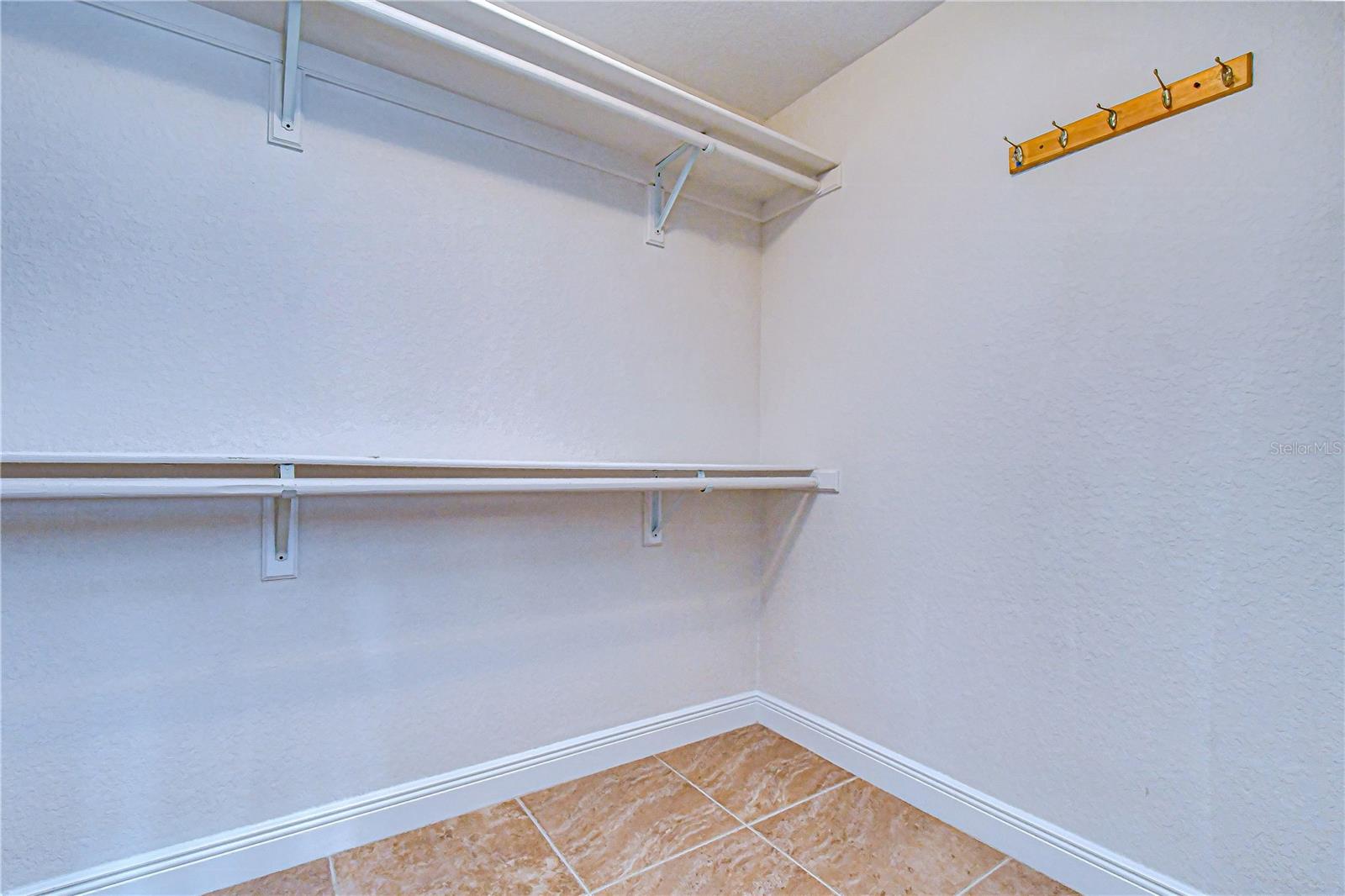 Primary Bed Walk-in Closet