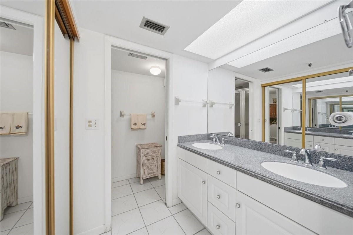 Ensuite with dual sinks.