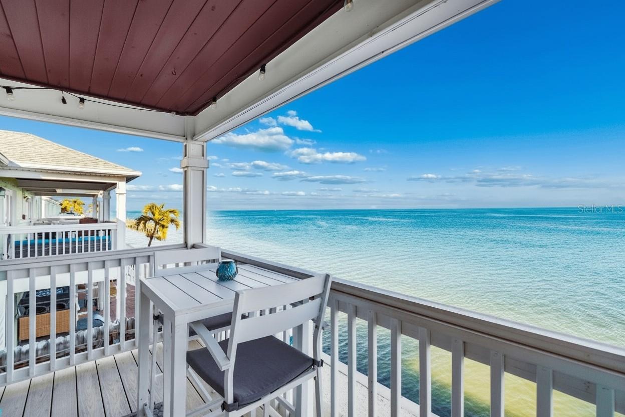 Bayfront Covered Balcony