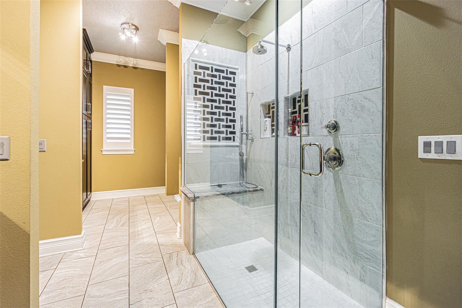 Primary bedroom shower