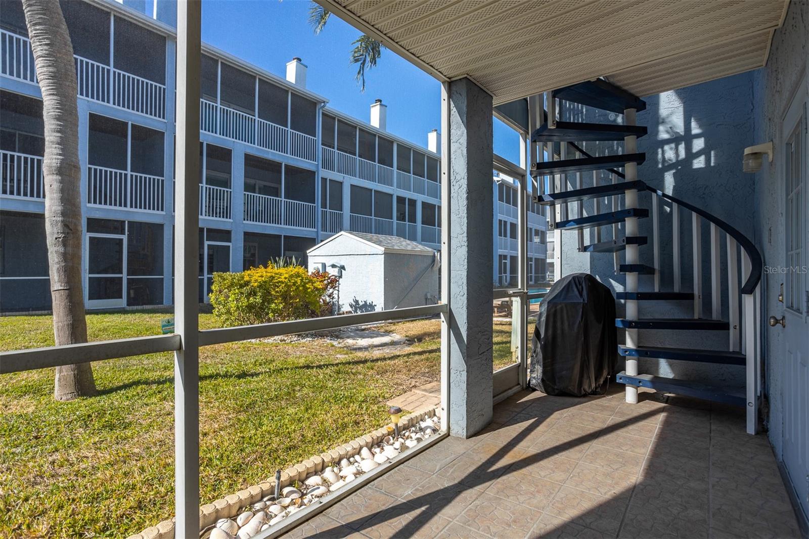 Spital stairway to pool from main living area