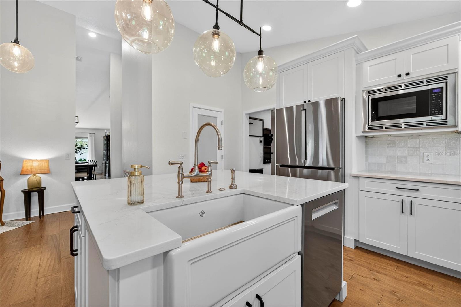 Imported Shaw sink with premium fixtures