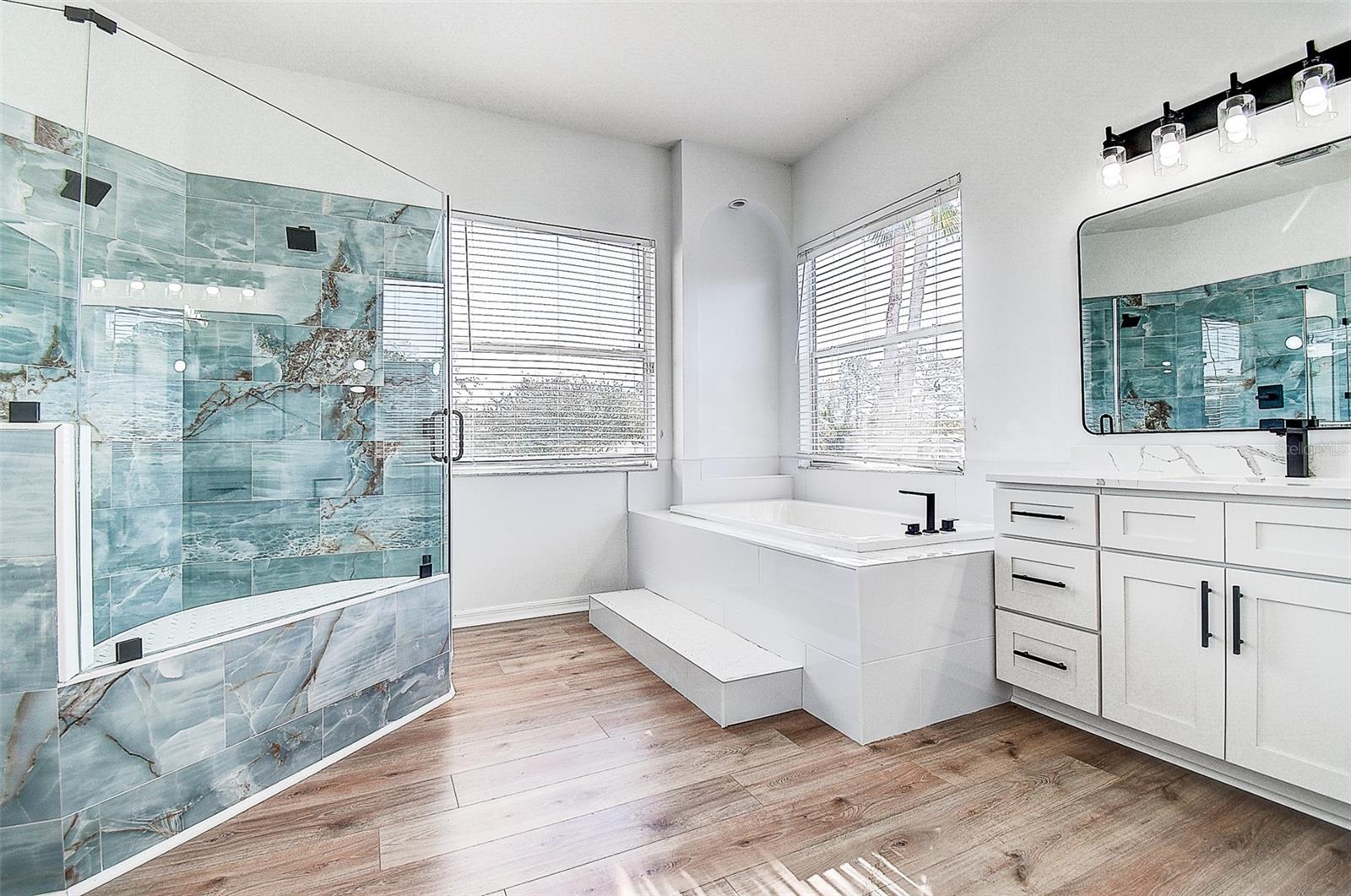 2nd Floor - Ensuite Bathroom