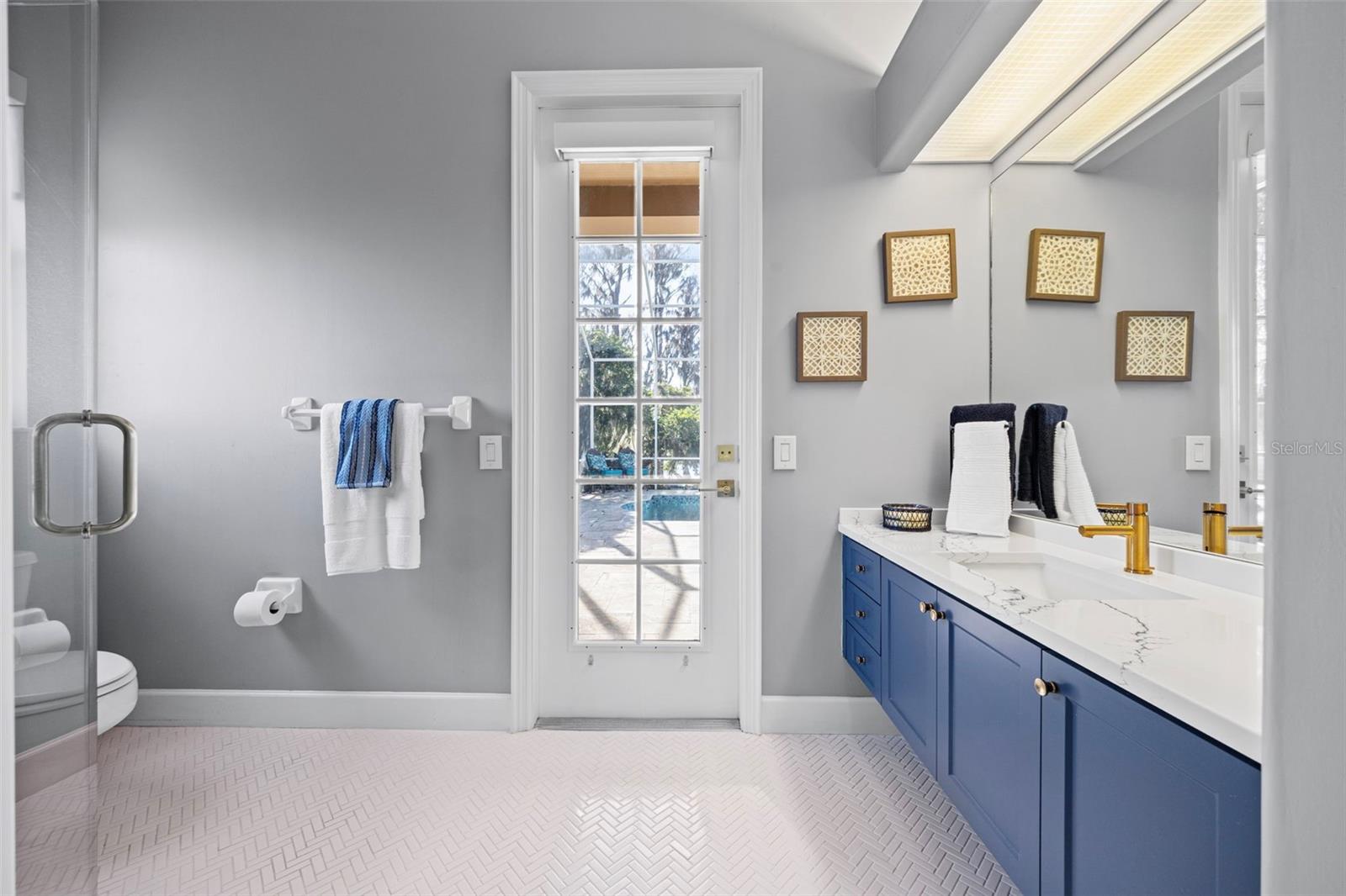 His bathroom and pool bath