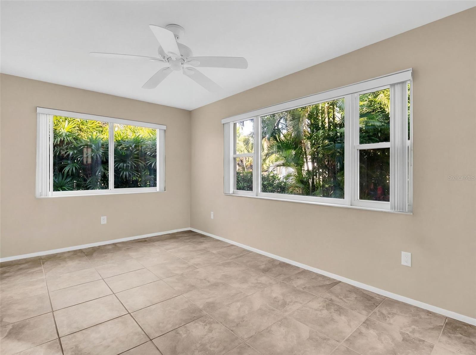 Lush & private landscaping~