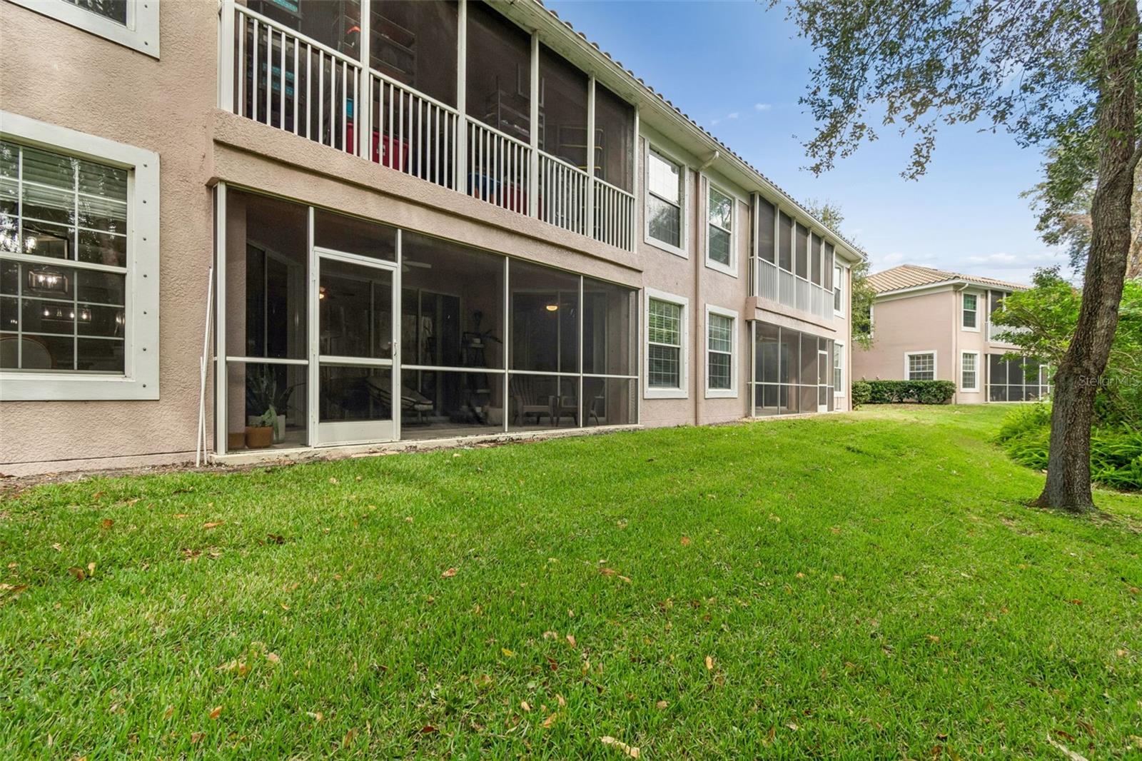 This first-floor unit boasts easy access to the outdoors with no stairs and a lovely greenbelt view. It’s the perfect setting for pets, play, or simply taking a stroll through the beautifully maintained community grounds.