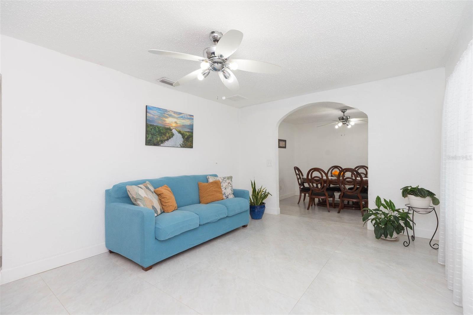 LIVING ROOM FROM FRONT DOOR