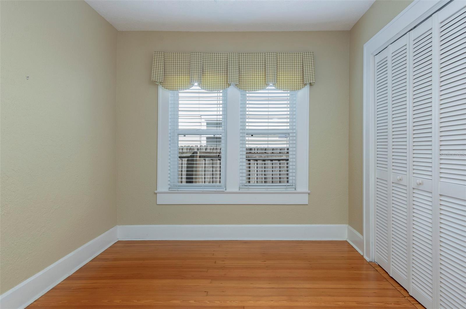 Large Deck for Outdoor Entertaining and Sunbathing