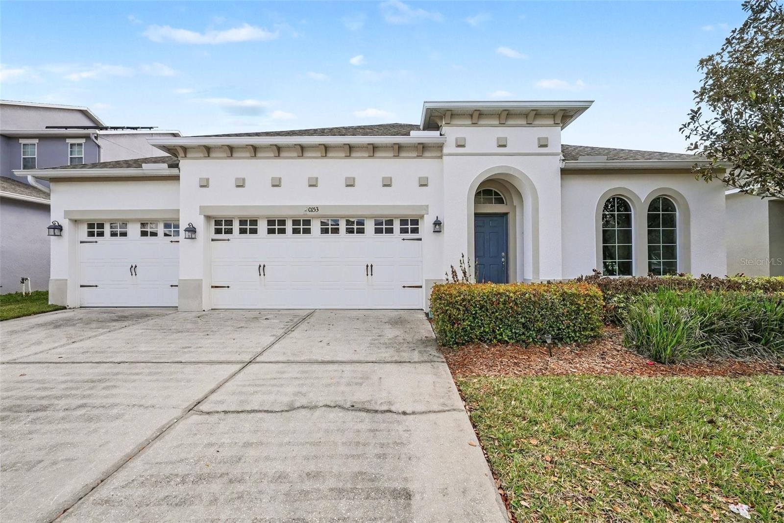 Stately Live Oak Home in new Tampa