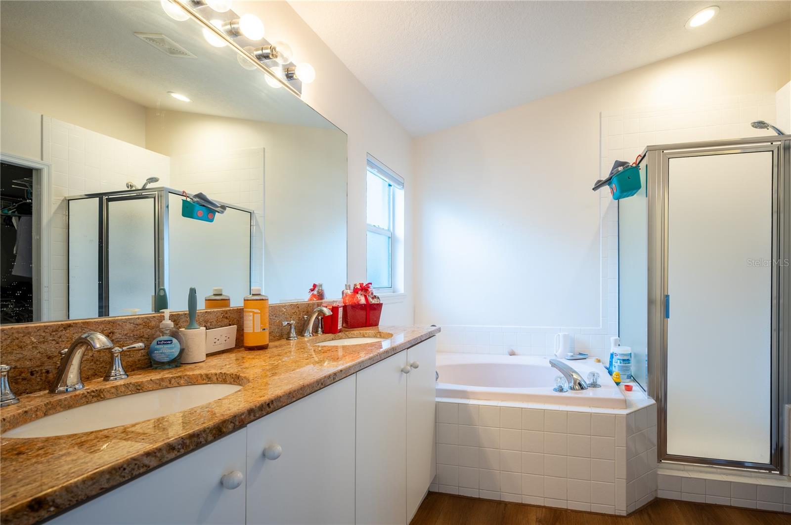 Owner's en-suite Bathroom