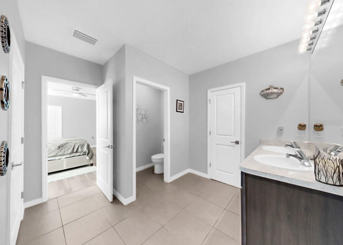 Primary Suite Bathroom