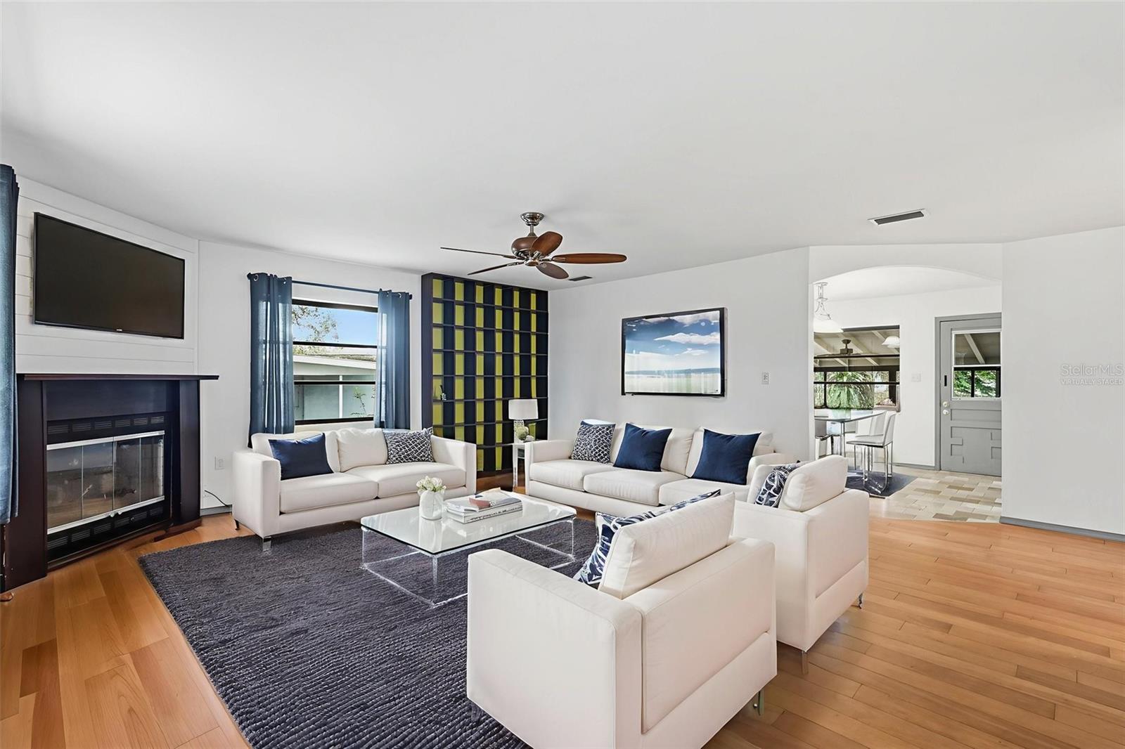 Virtually staged photo