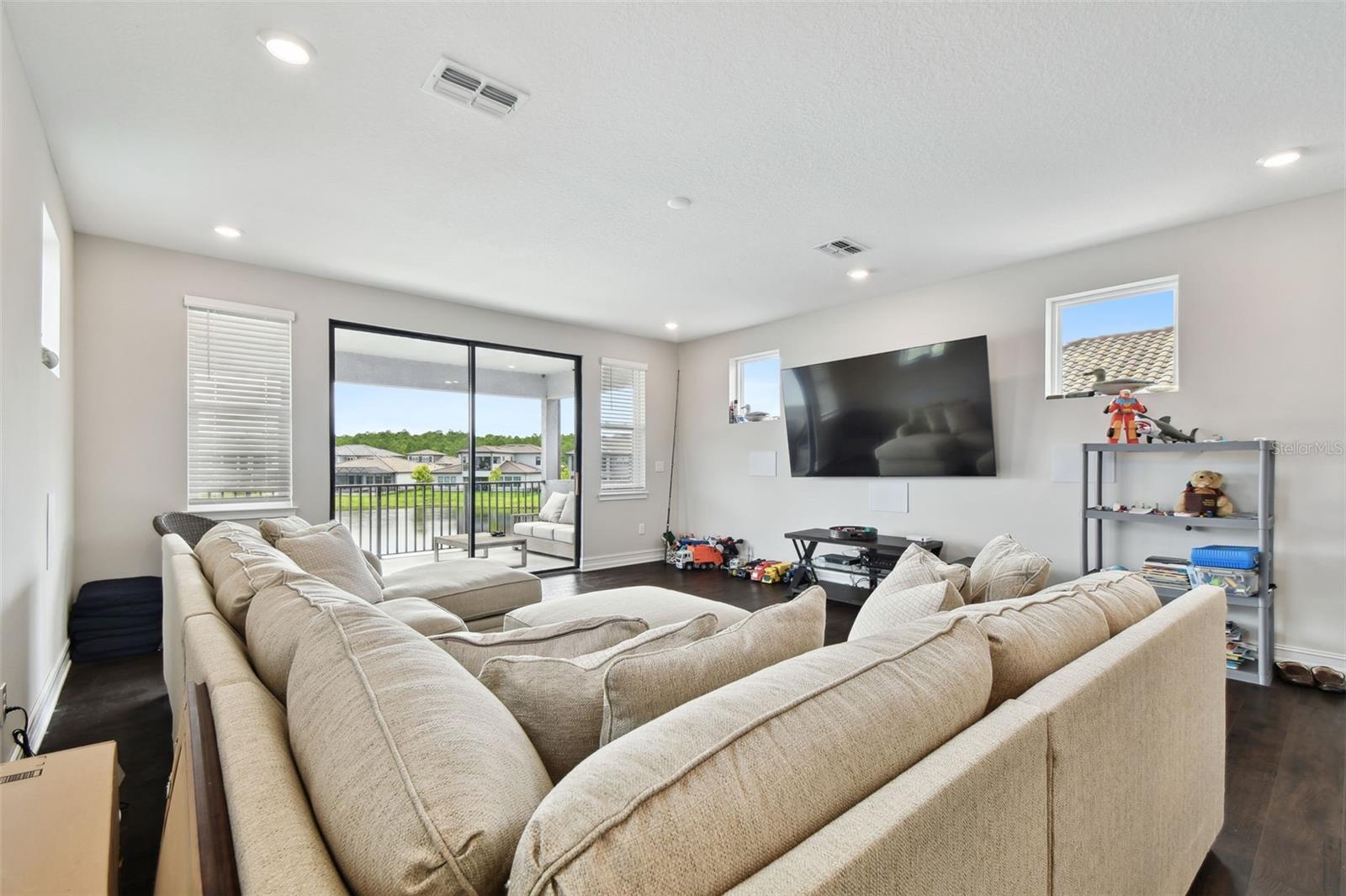 Bonus room with balcony