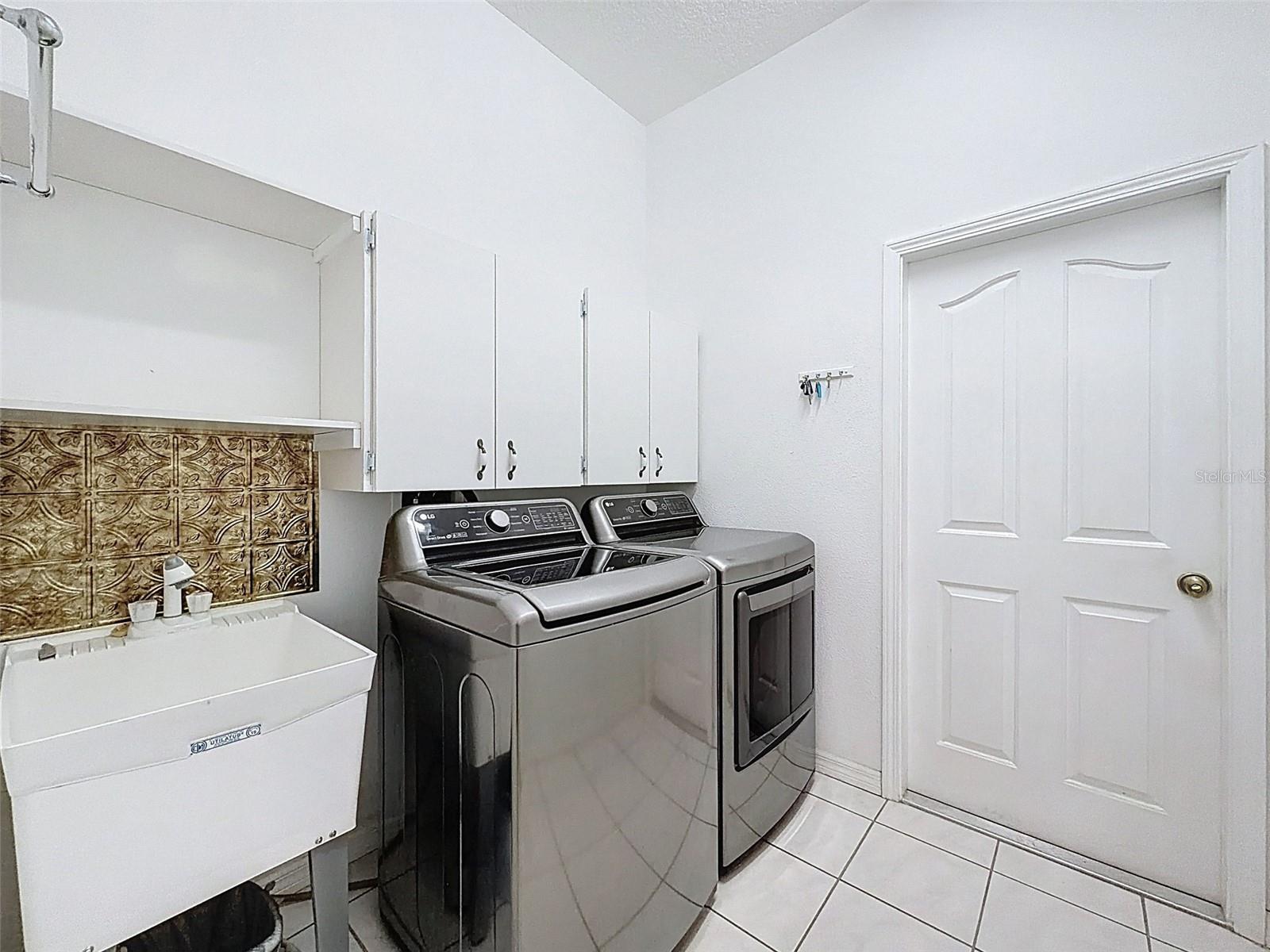 Utility Room - Washer & Dryer are included!