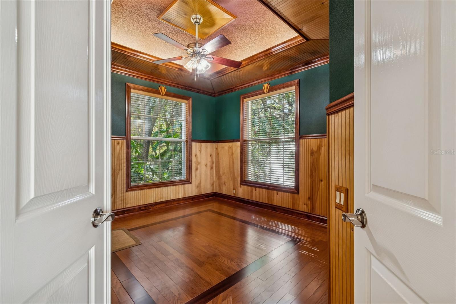 Office with built-in Murphy bed