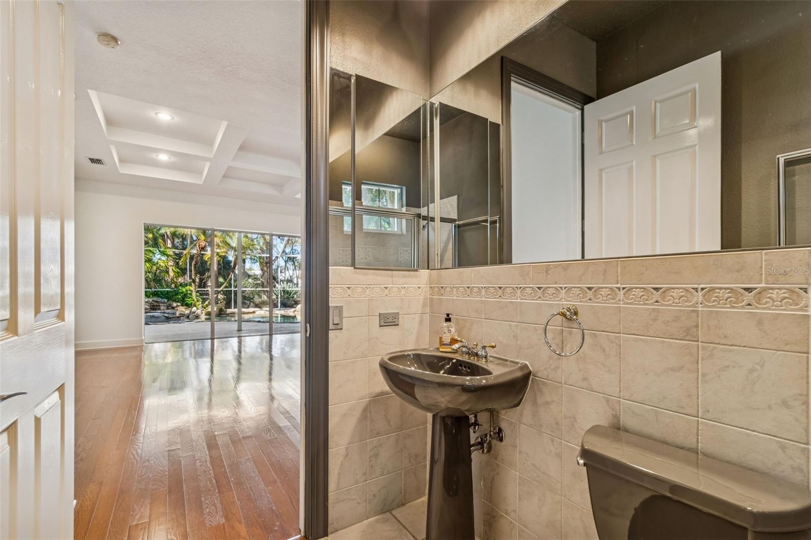 Full bathroom, powder room