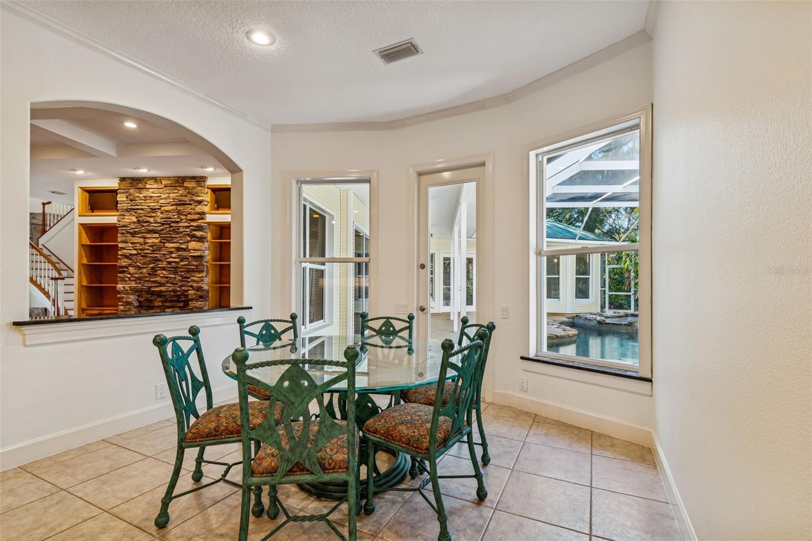 Eating area in Kitchen