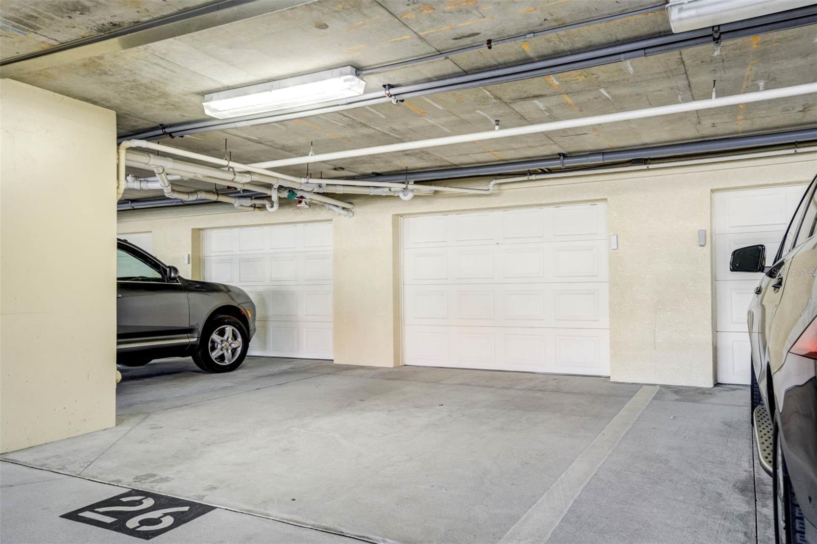 Garage PLUS Parking Spot