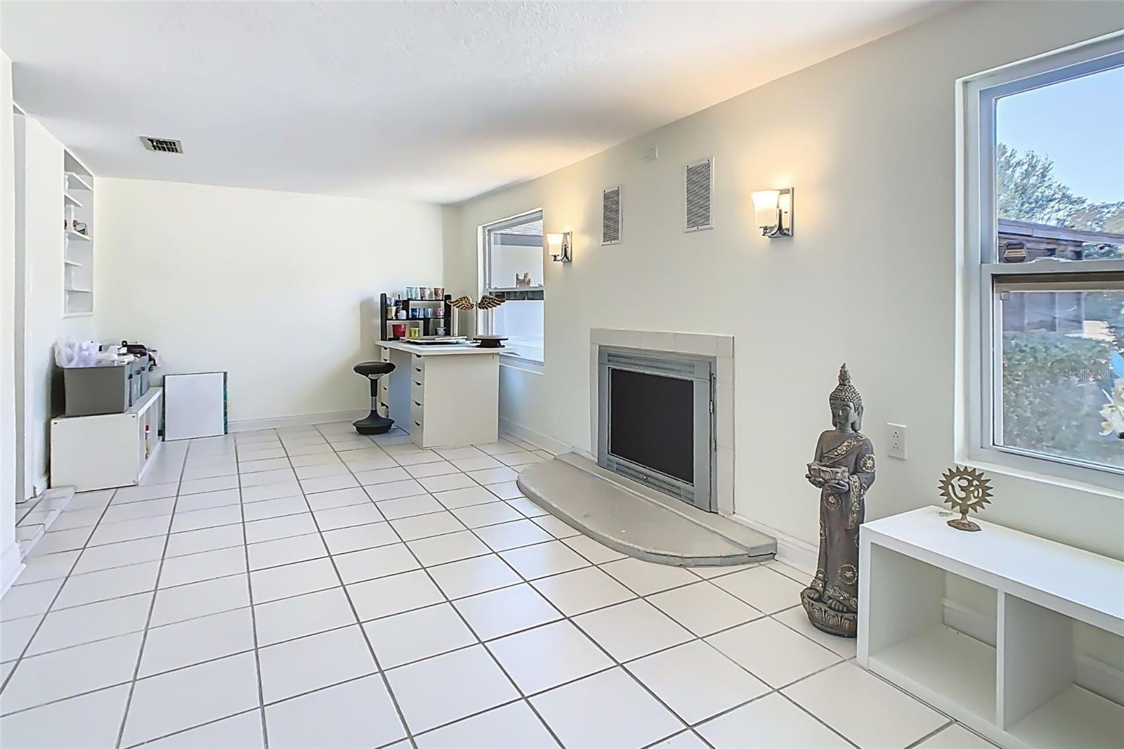 Bonus room / additional living area (view 1)