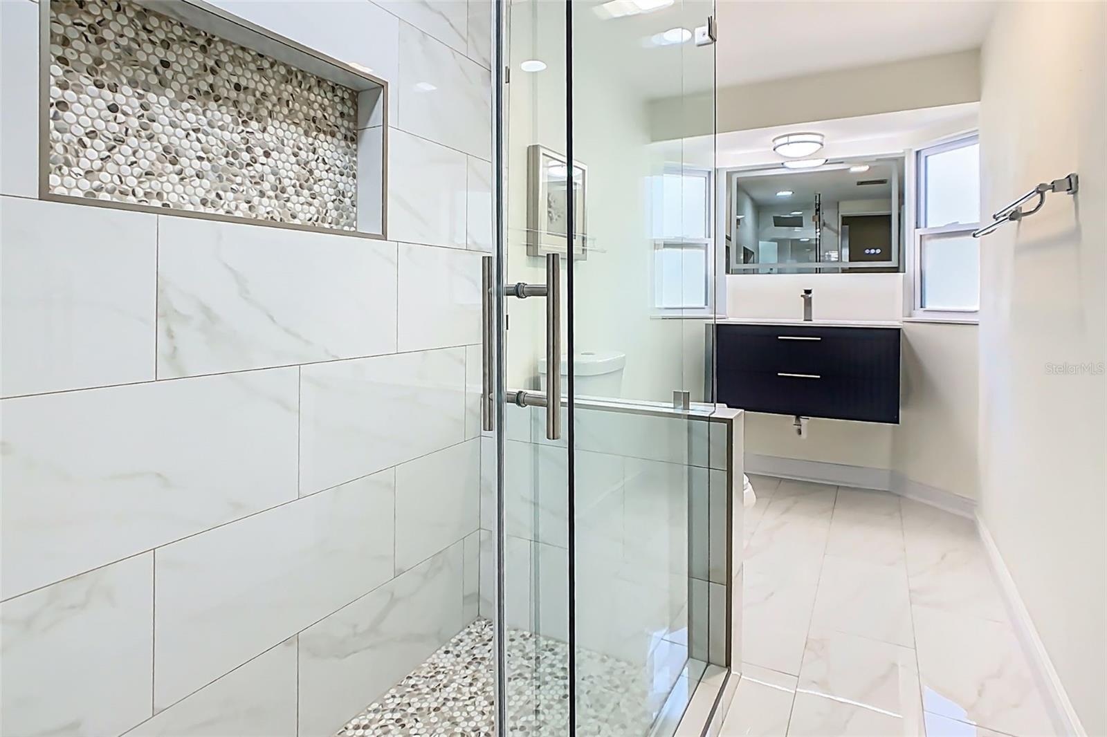 Renovated secondary bathroom with modern finishes