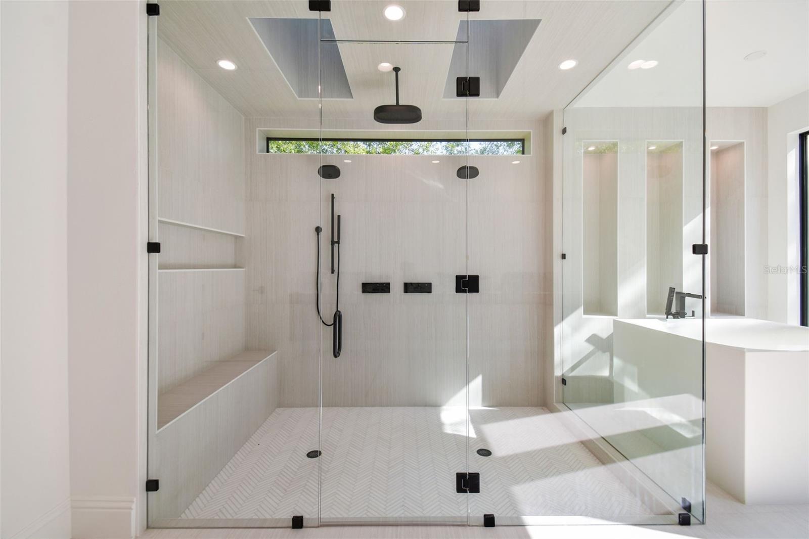 Primary bath