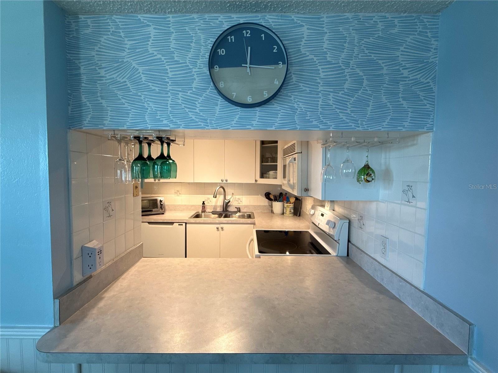 Pass through window to kitchen.