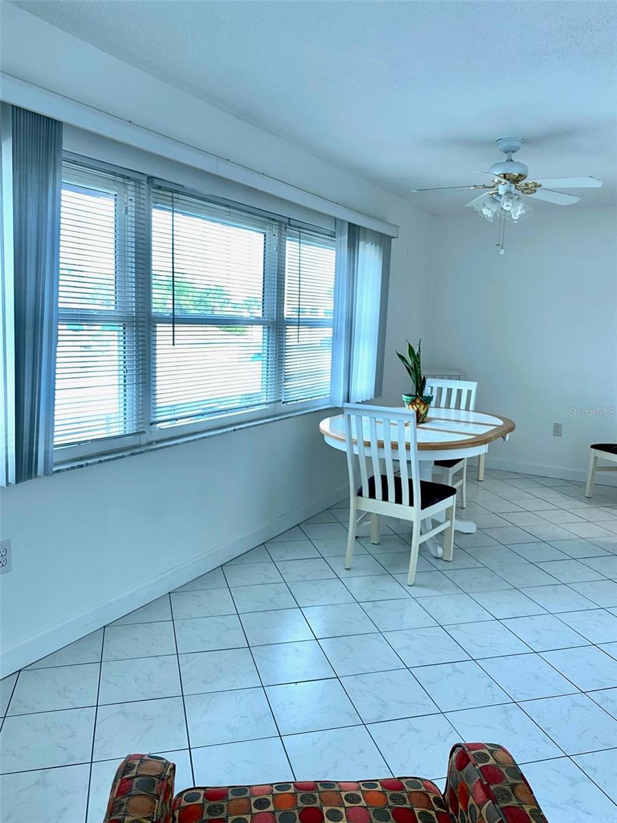 Dining Area/ Florida Rm.