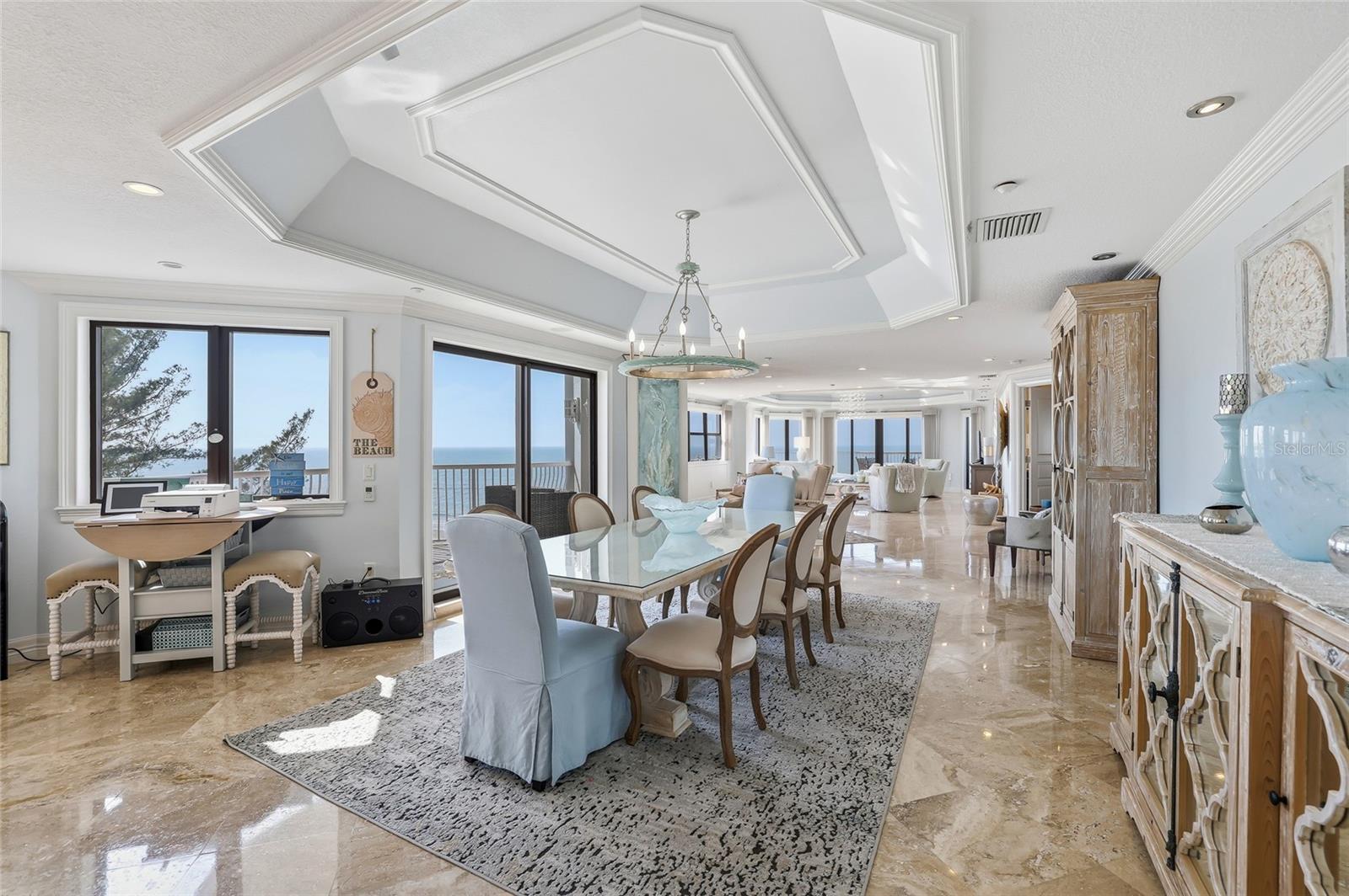 Elegant Entertaining Space