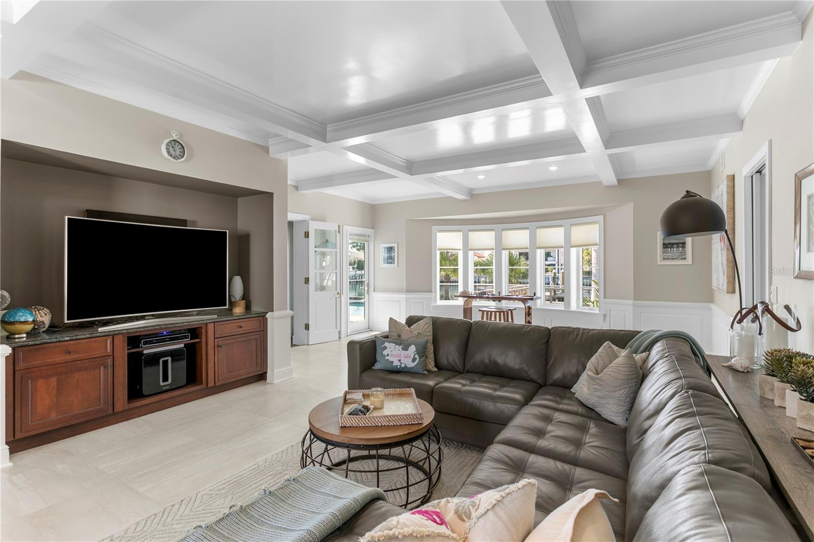 gorgeous family room