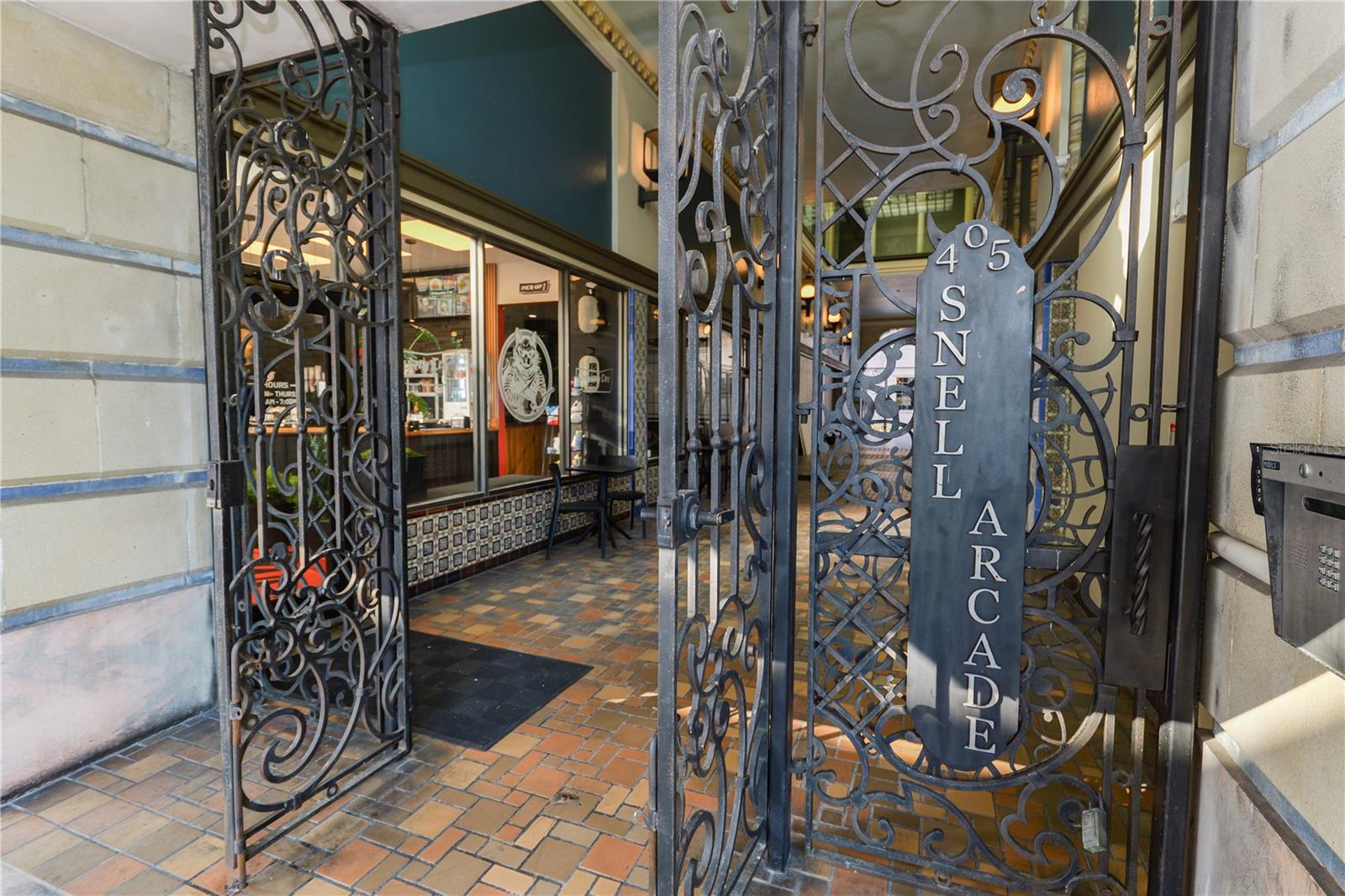 Entrance located directly off Central Avenue.