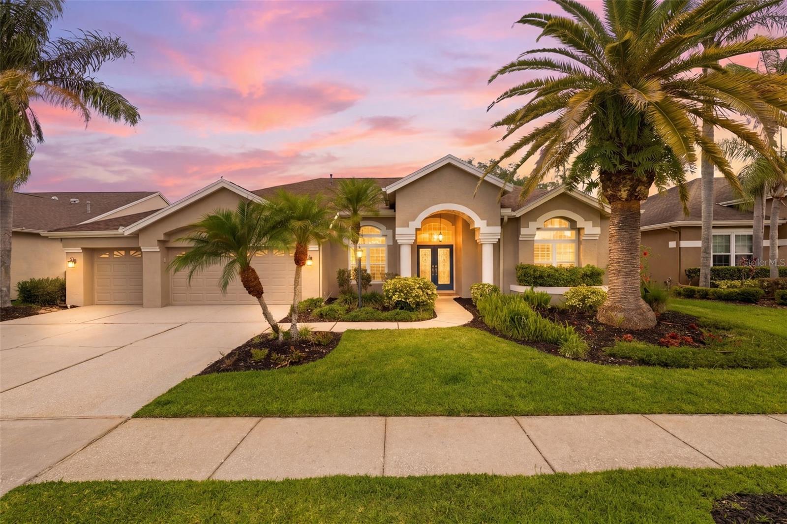 Gorgeous curb appeal.