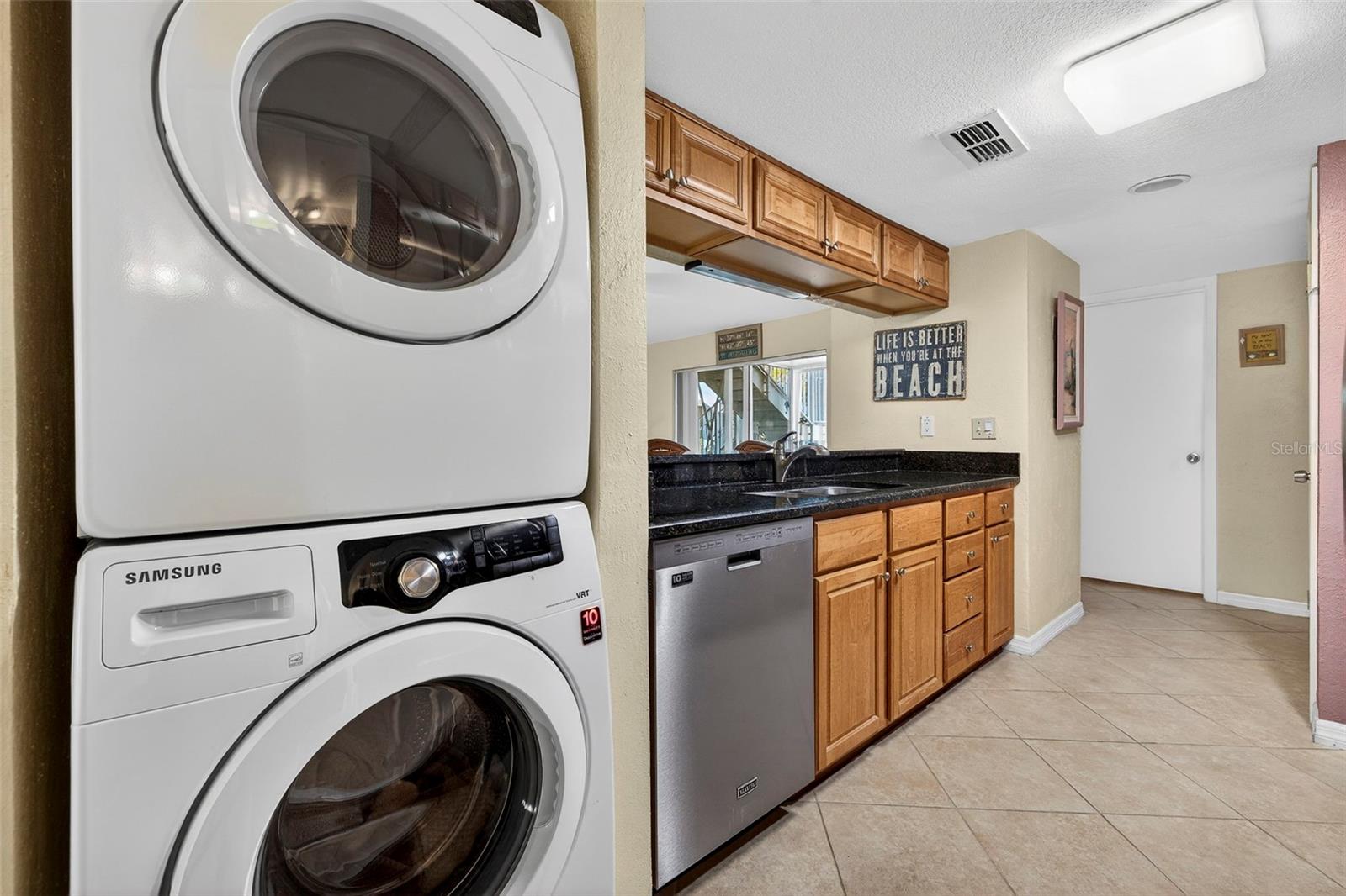 In-unit washer & dryer